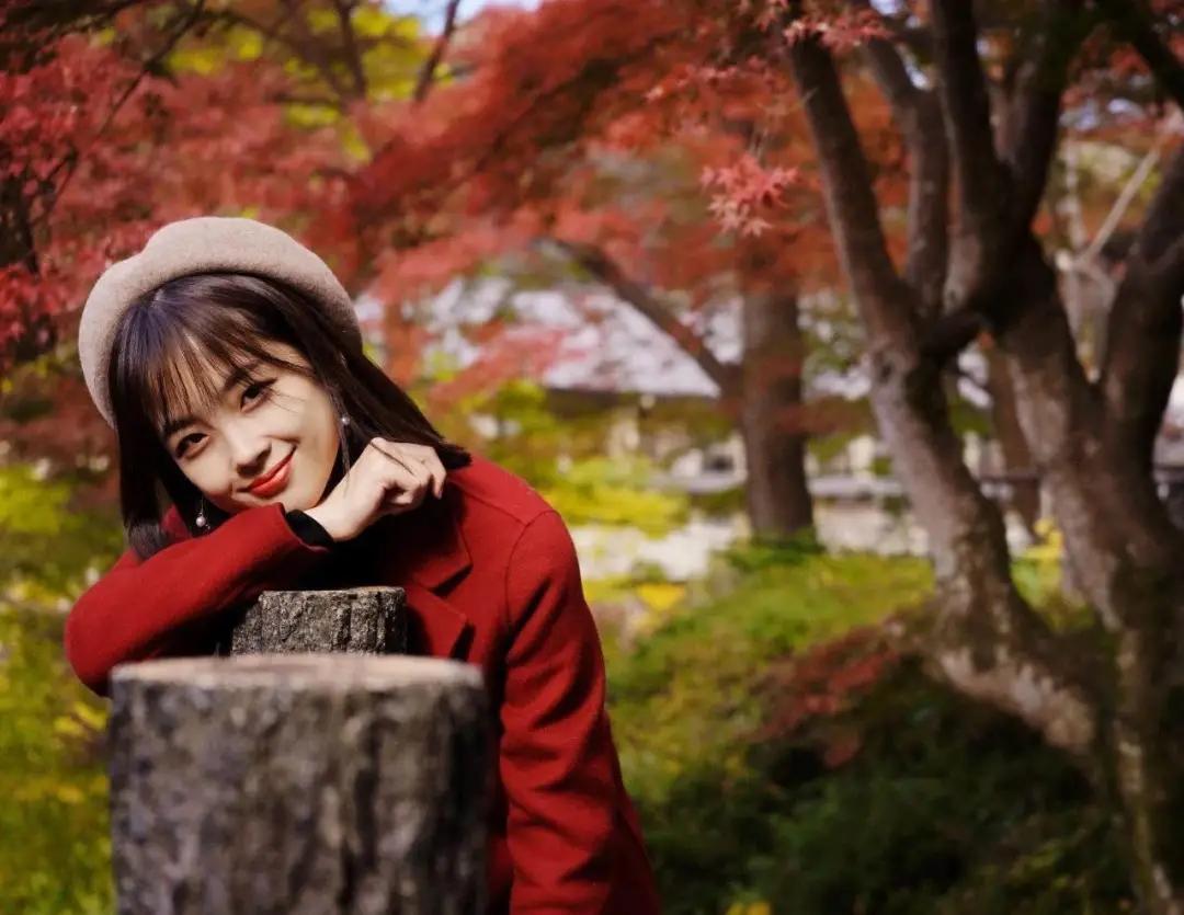 王冰冰和庄晓莹谁漂亮,央视花旦王冰冰