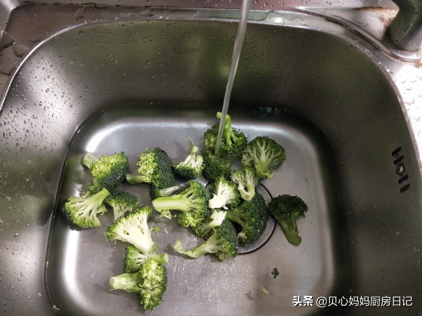 西兰花怎么清洗能洗掉虫子,如何正确清洗西兰花