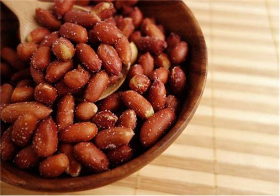 炒花生不能用大火吧,炒花生只要不蘸盐就好了吗