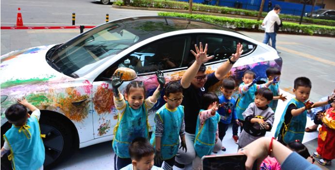 有趣的活动绘画图片,汽车涂鸦