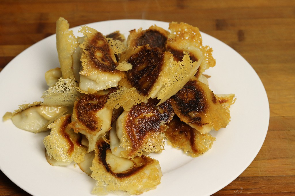 吃剩下的饺子馅怎么做,吃剩下的饺子怎么做好吃