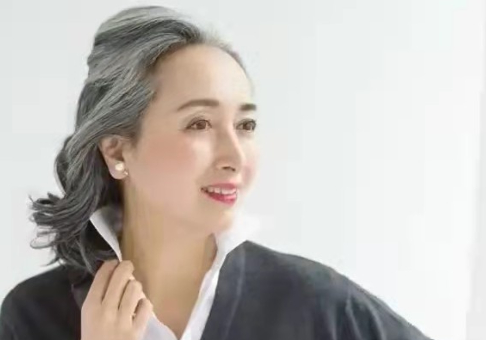 白发越来越多吃什么可以改善,白发越来越多有什么好办法