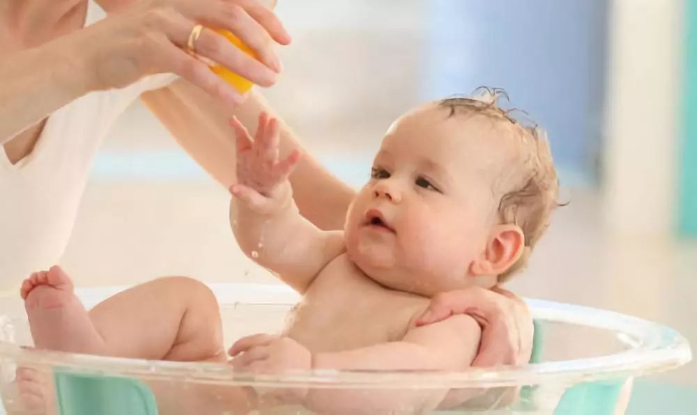 边在家带孩子边赚钱的工作有哪些,这5种职业可以在家带孩子赚钱