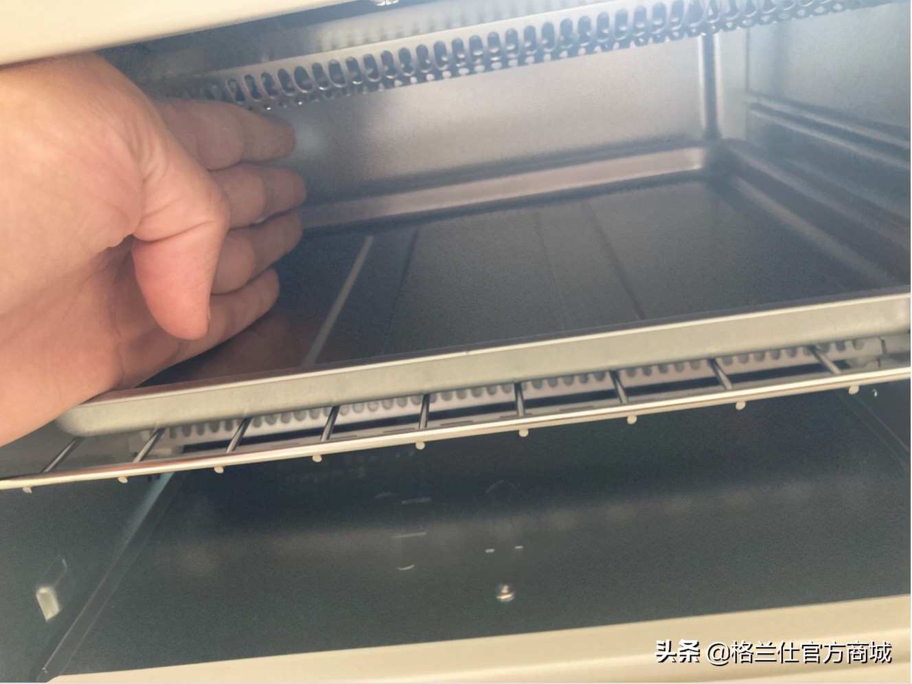 入门级小烤箱,迷你家用小烤箱的操作方法