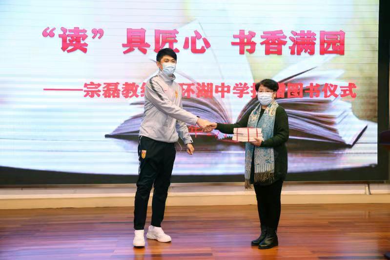 中超退役足球运动员,中超球员退役后做什么