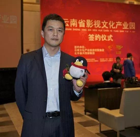 令狐冲李亚鹏谁才是天下第一,李亚鹏是否有令狐冲的气质