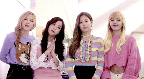 “人间芭比”辣Lisa在线教学,今夏最IN的小众潮牌