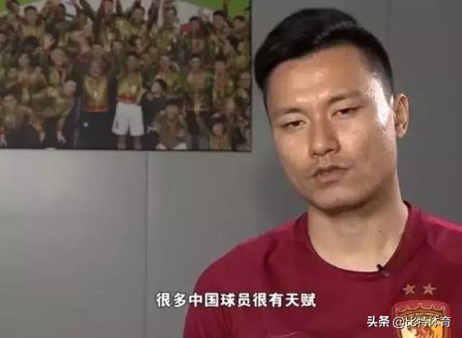 时代少年飞踢,少年凌空踢中日本人的视频