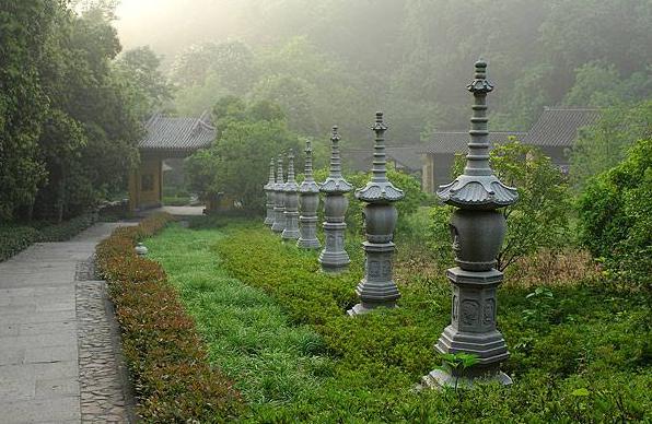 佛教圣地文化巡礼灵隐寺,中国佛教十大名寺鸡足山