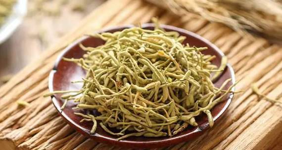 孩子湿疹加重？儿科医生教我3方法，湿疹越来越少，轻松赶跑它