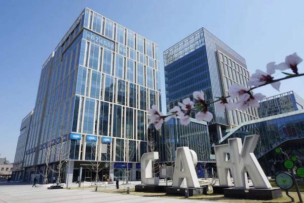 鐖遍┈浠曢泦鑱氬湴,閫夊潃娴嬭瘎