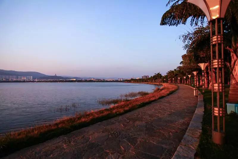 云南旅游泡温泉在哪里最好,去云南哪里泡温泉最好