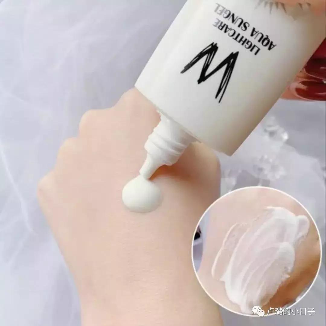 出门便携式化妆包软包中号,旅行化妆包大公开