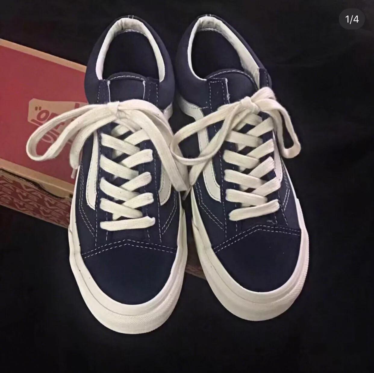 vansoffthewall白色荧光,offthewall的vans是真的吗