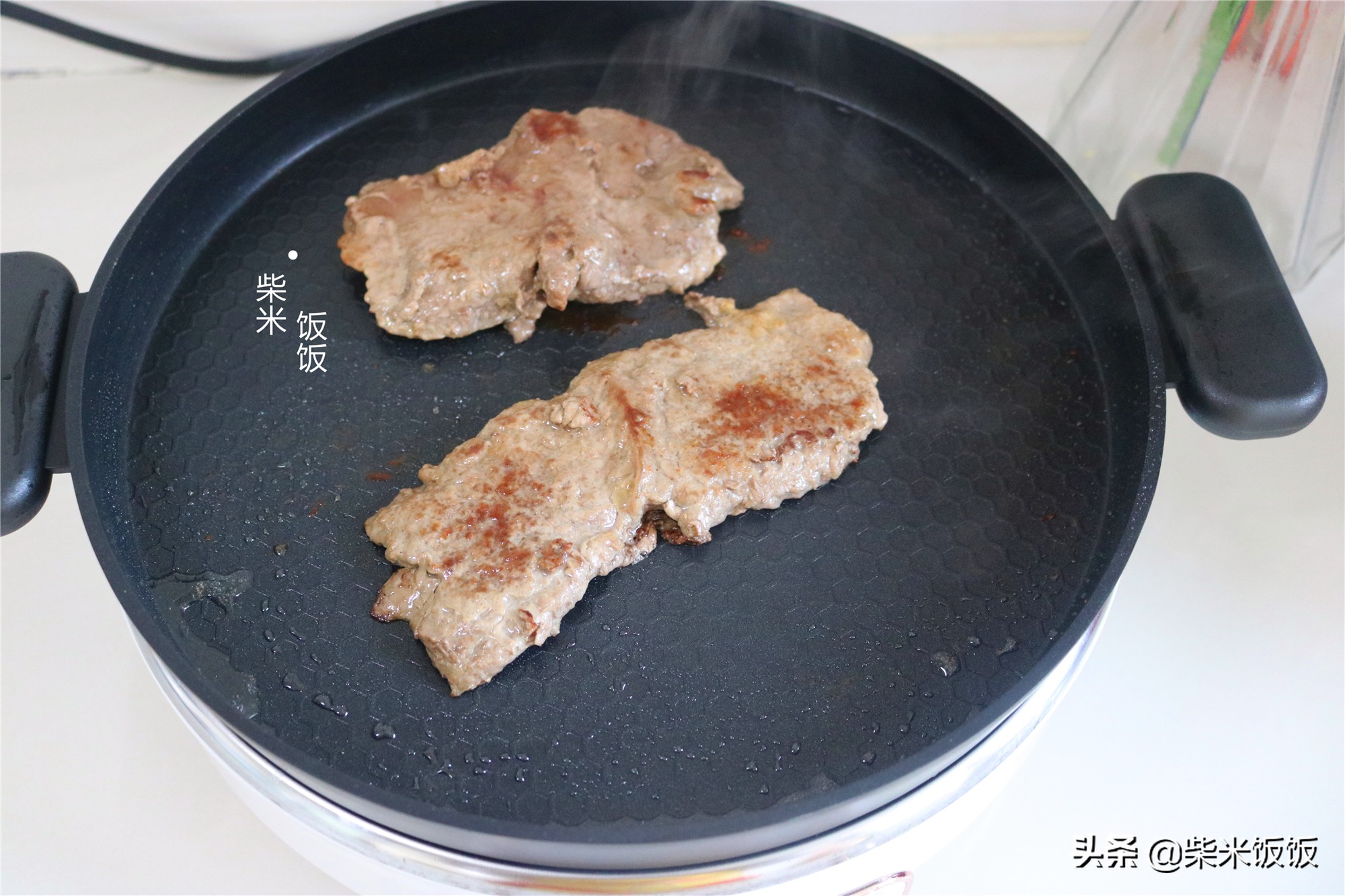 自己做牛排需要买哪个部位的牛肉,新鲜牛肉做牛排怎么腌制好吃又嫩