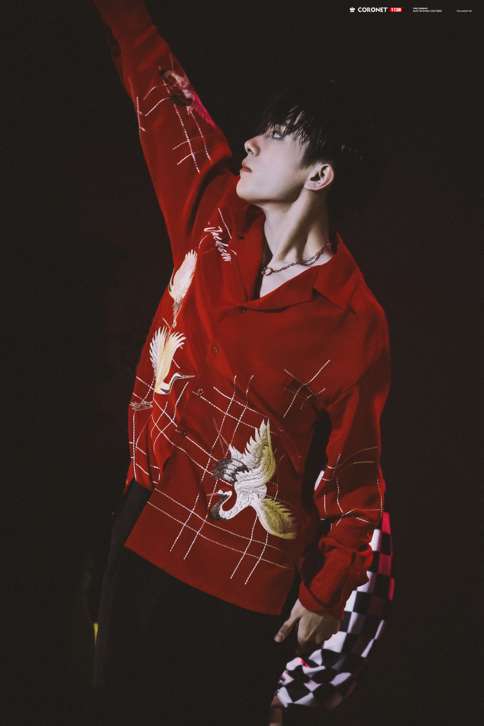 大家对易烊千玺的评价一段话,易烊千玺人物评价简洁