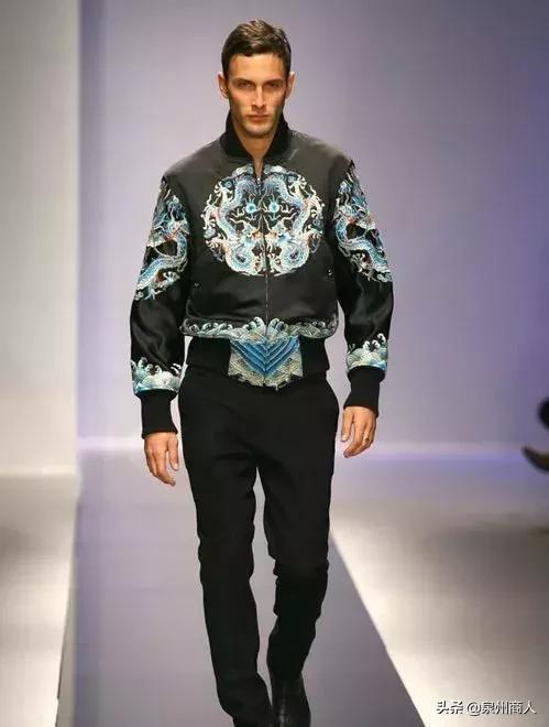 从濒临倒闭到商业帝国,从濒临破产到资产千亿