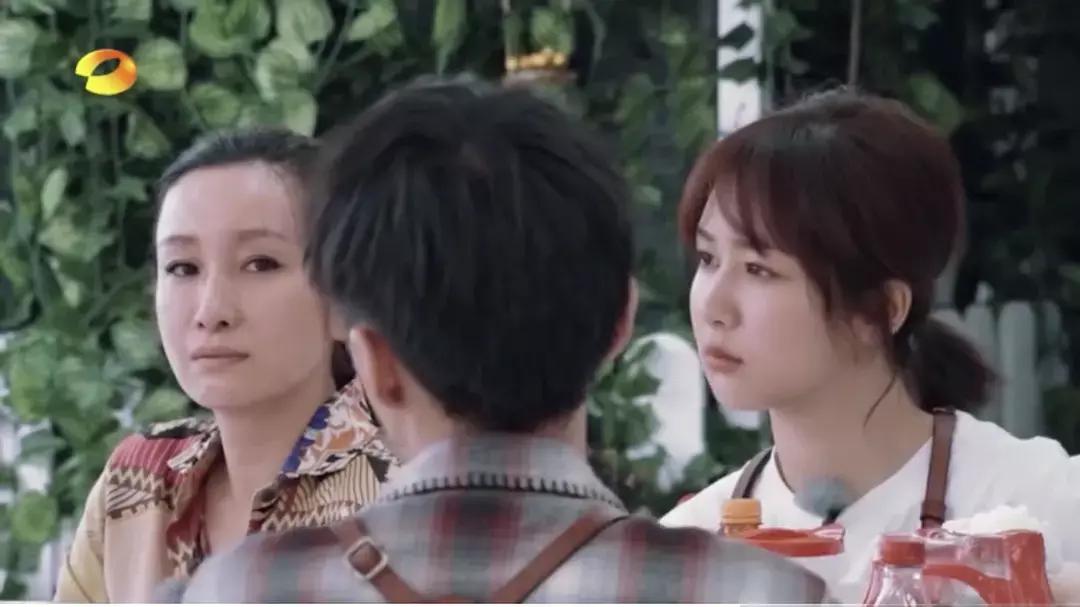 黄晓明听我的是什么梗,黄晓明评价第一次见到赵薇