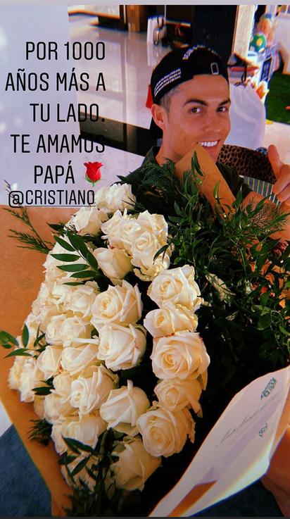 c罗女友乔治娜给小罗庆祝生日,c罗给乔治娜庆生灯光秀