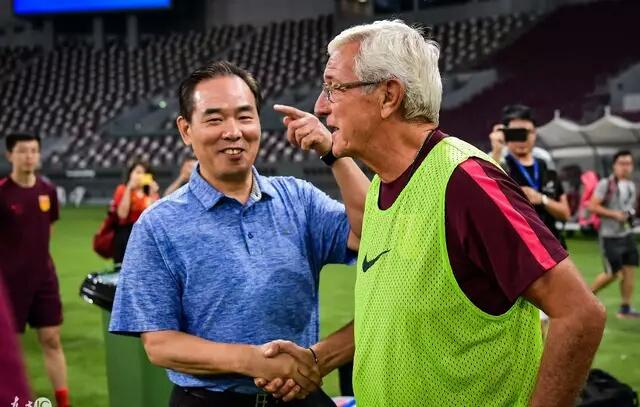 缁嗘暟20骞磋冻鍗忔帉闂ㄥ姛涓庤繃,瓒冲潧鐧惧勾鍘嗗彶鍗佸ぇ鍚嶅竻