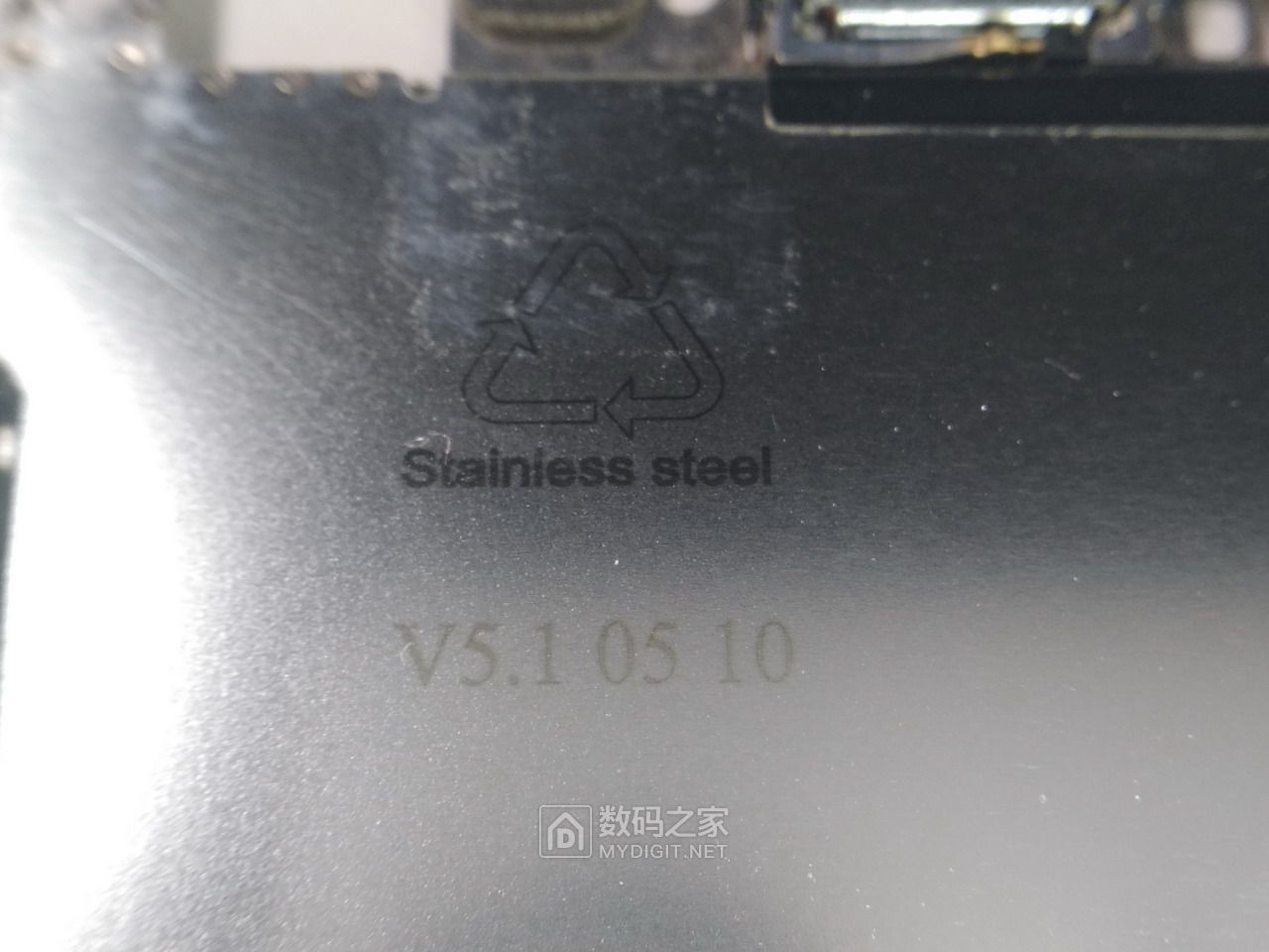 70余图拆解2008年款诺基亚全键盘旗舰E71,曾经的神机名不虚传