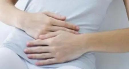 点开朋友的qq空间显示情侣空间,点开女生qq头像对方知道吗