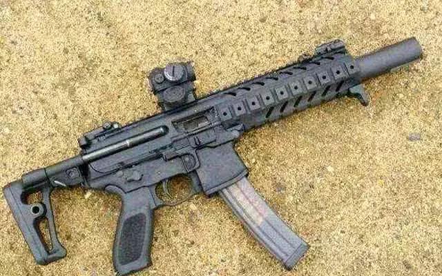 世界上十把最著名的冲锋枪,世界上弹容量最大的冲锋枪