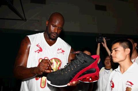 李宁签约的球星:奥尼尔让世界知道李宁,韦德让李宁跻身国际品牌