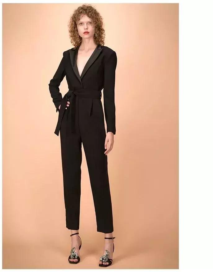 女律师正装应该穿什么,女律师怎么穿衣服