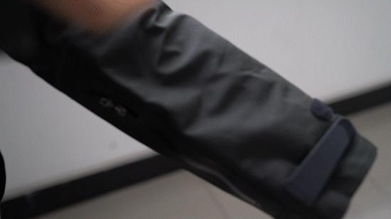 科技服男,科技男服