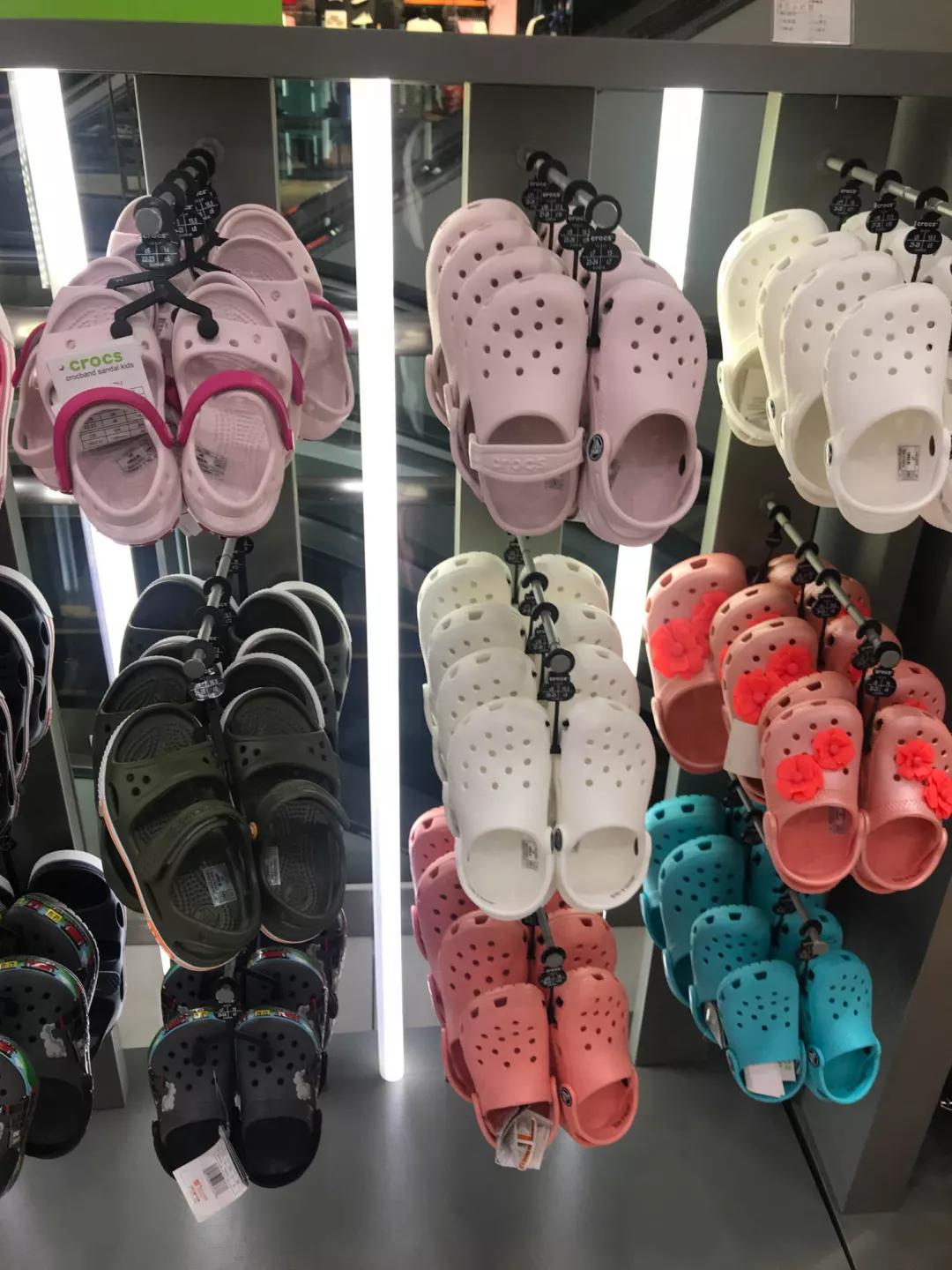 高颜值凉鞋小孩,什么材质的凉鞋鞋底最软