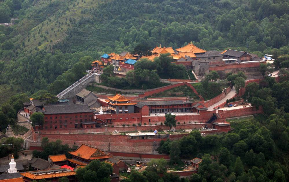 十大名胜古迹山西五台山,山西五台山风景秀丽建筑精巧