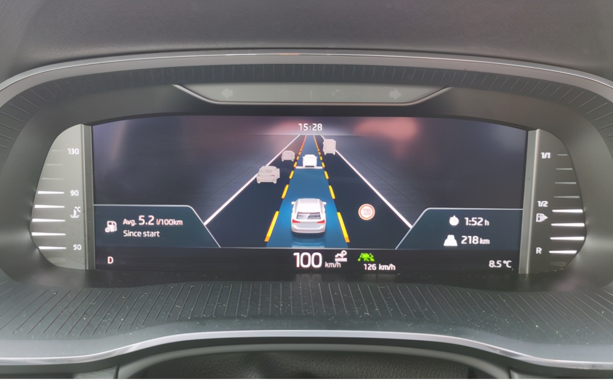 第四代斯柯达明锐国内版,明锐和高尔夫对比差别