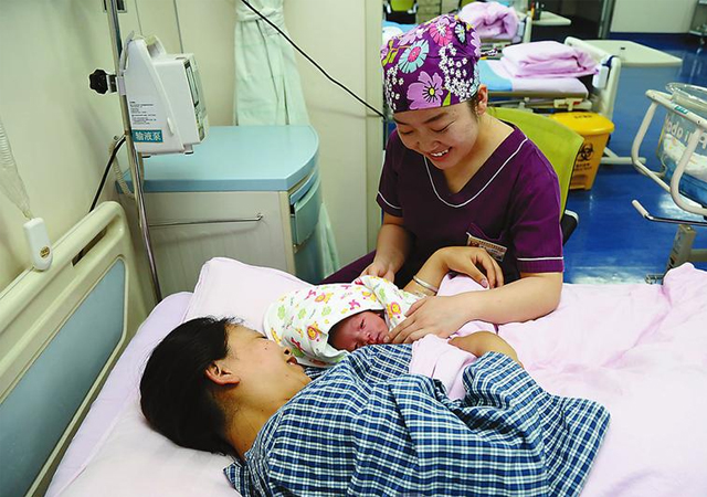 产后不喂奶奶水多久会自动没有了,产后40多天没奶了怎么追奶