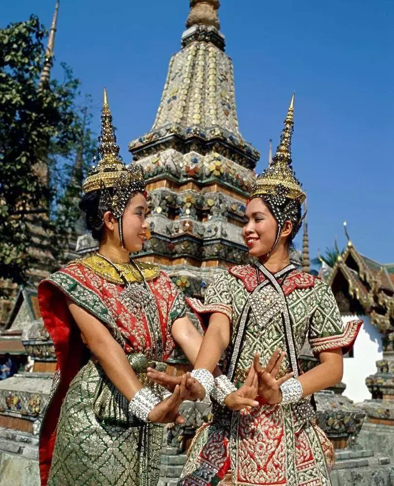 环球美食“潮”盛之旅，大融城新年邀你一起品鉴！