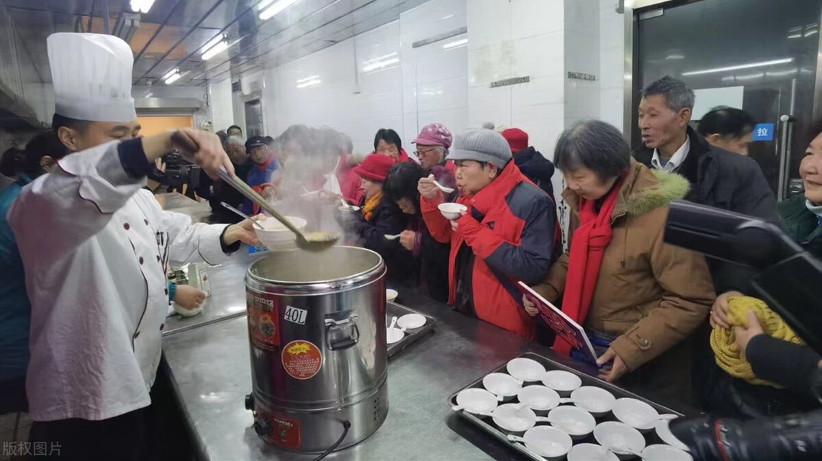 95后小伙创业开早餐店,深圳开早餐店一年利润