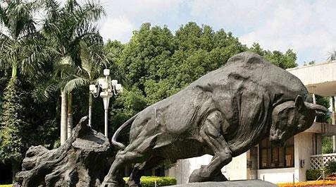 赞美拓荒者的七律诗,拓荒者的五律诗