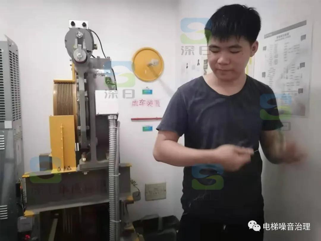 顶楼复式电梯噪音,顶楼不共墙的电梯噪音怎么解决