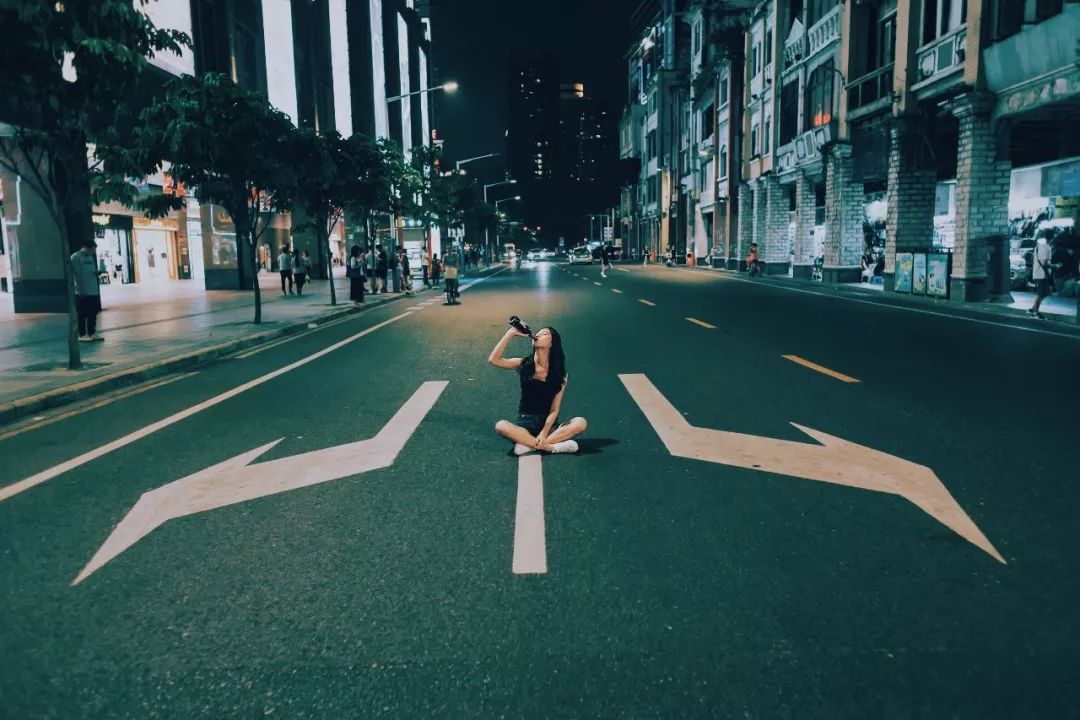 2019年抖音最火歌曲的歌词,抖音即将最火的三首歌词