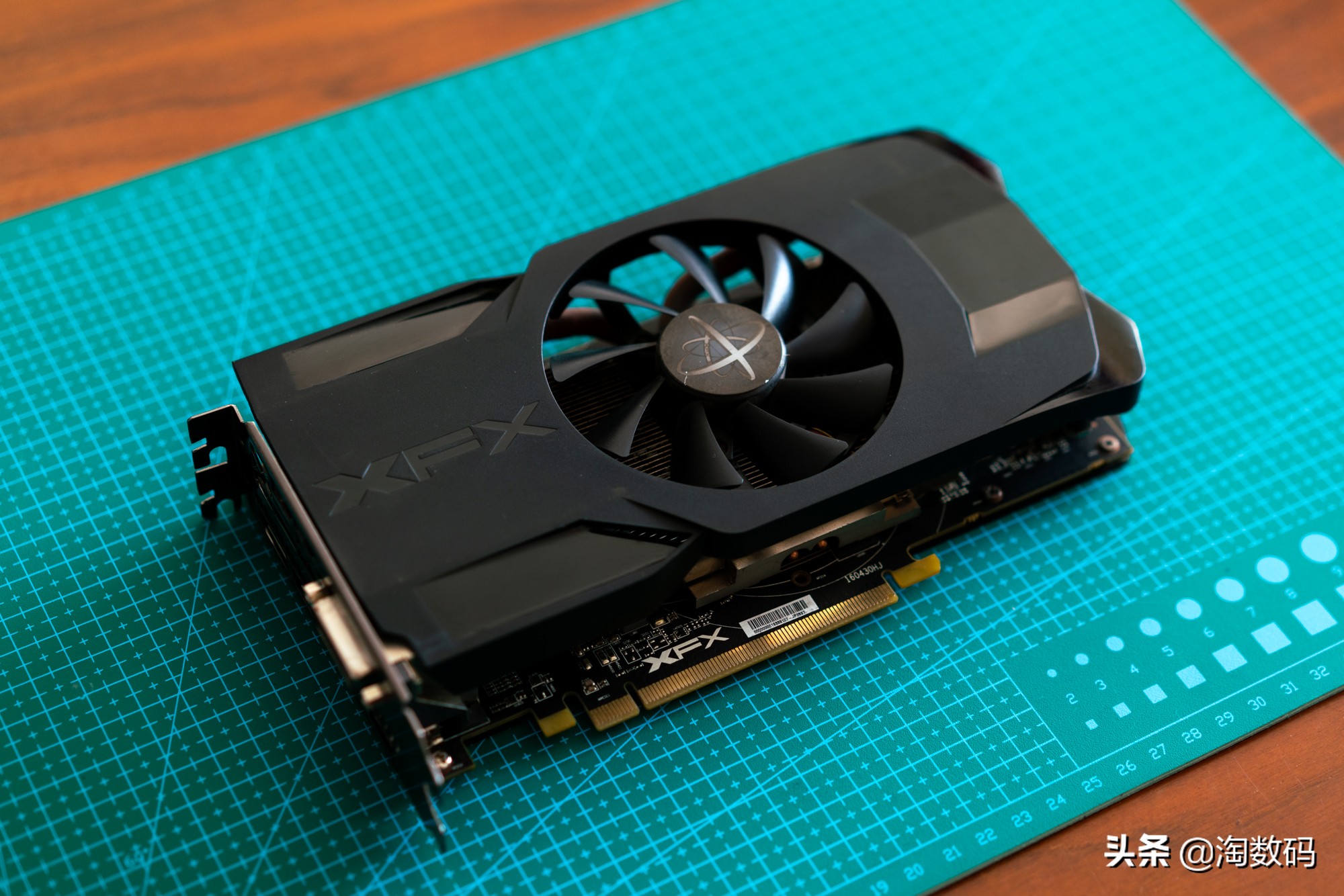 300元AMD显卡,amd300元吃鸡电脑