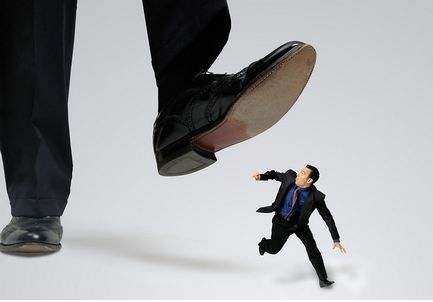 怎样对付算计你的小人,怎么对付算计你的小人