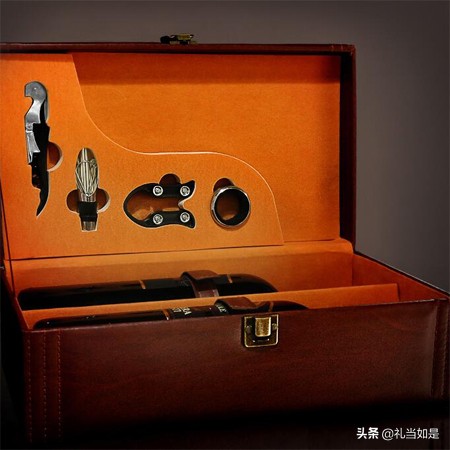 女生本命年送什么精致小饰品,女士本命年送什么合适