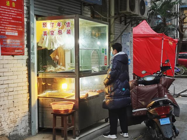 后疫情时期，镇江的这篇盐水鹅文章，真正好味又耐人寻味