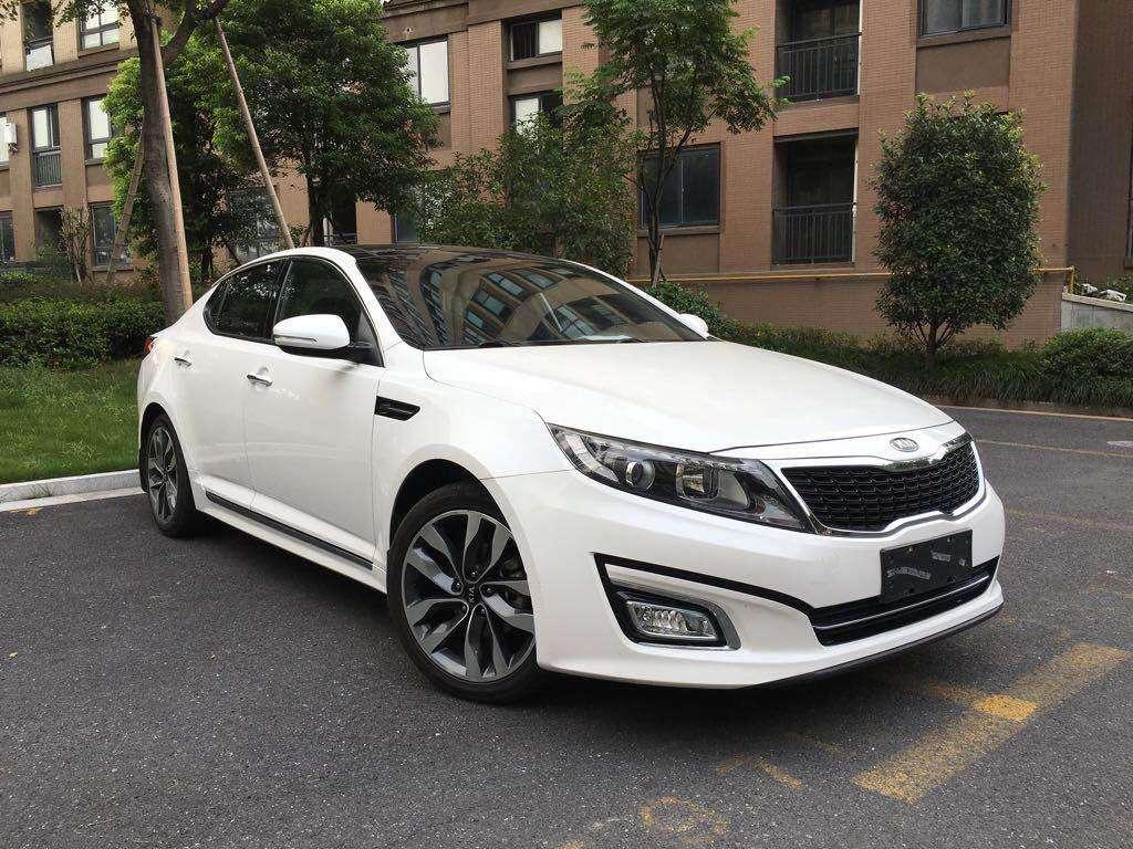 起亚k5刚上市的时候市场影响,起亚k5现在的价格值得买吗