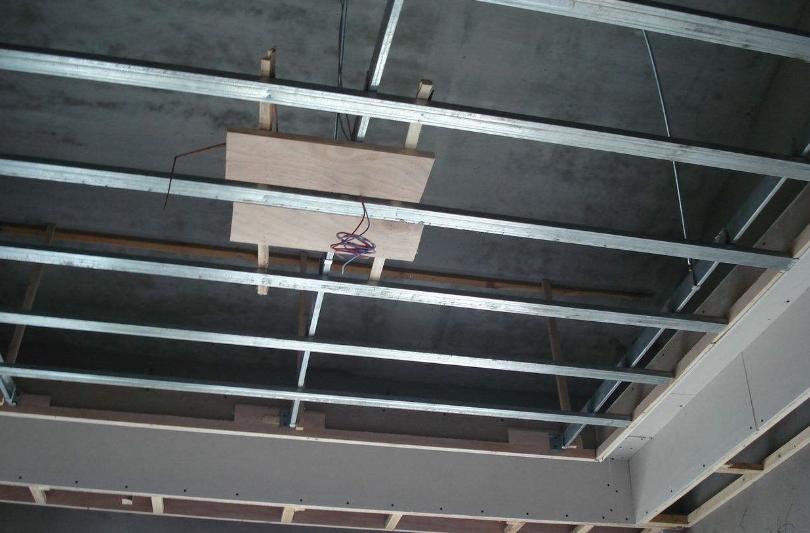 吊顶怎么装又简单又好看又省钱,担心吊顶压抑该怎么做