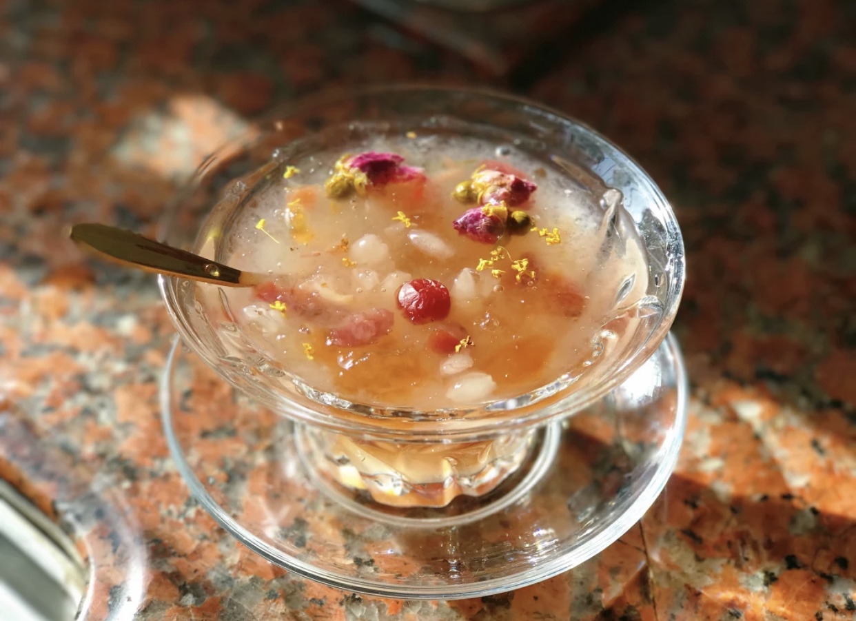 桃胶皂角米雪燕功效与禁忌,桃胶皂角米雪燕禁忌吃什么