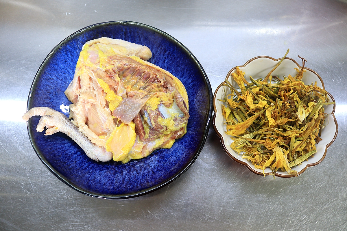 鲜美鸡汤炖多久,如何让鸡汤煮得更鲜美