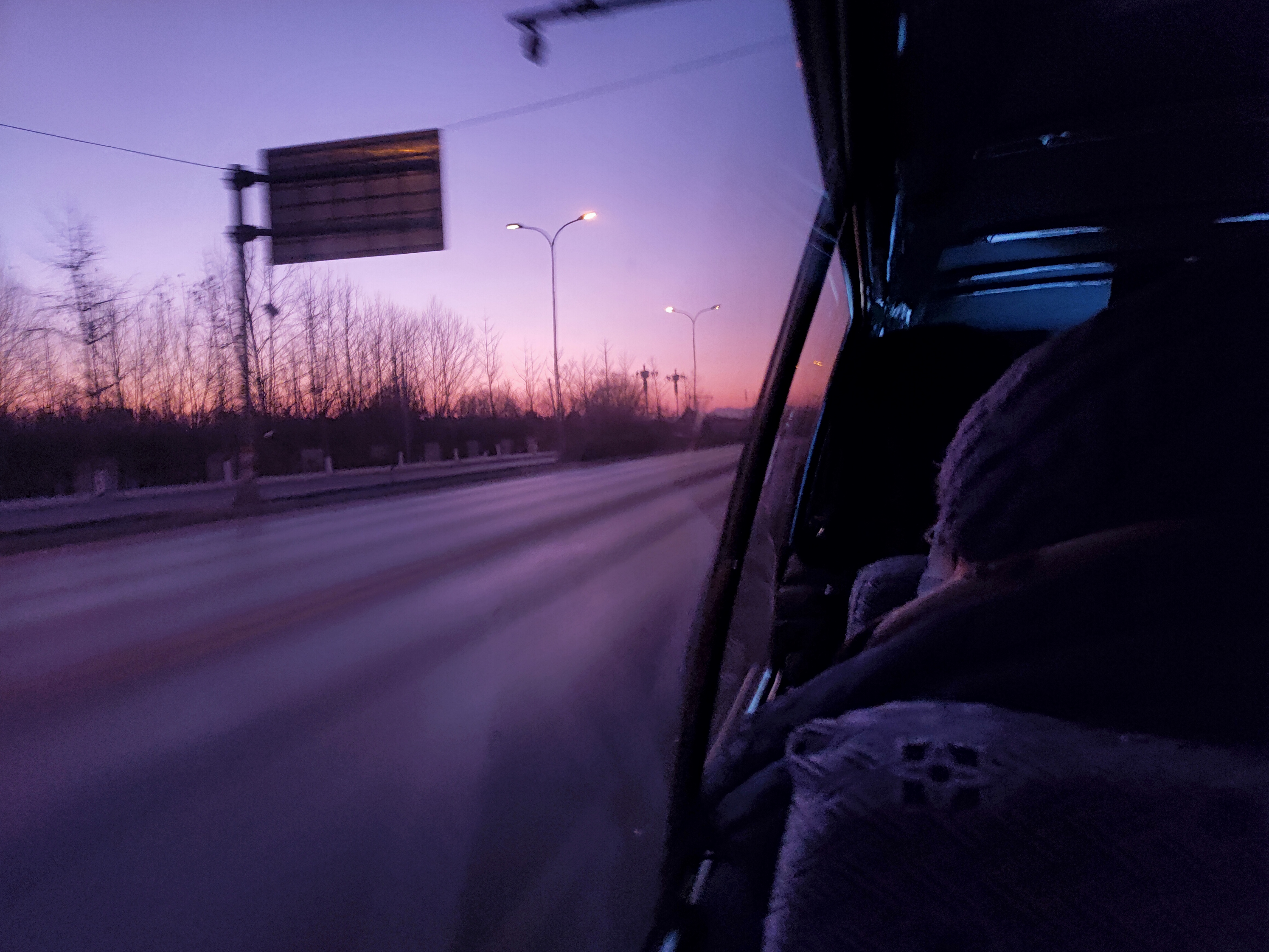 分拣快递兼职白天累还是夜班累,快递分拣夜班兼职12小时