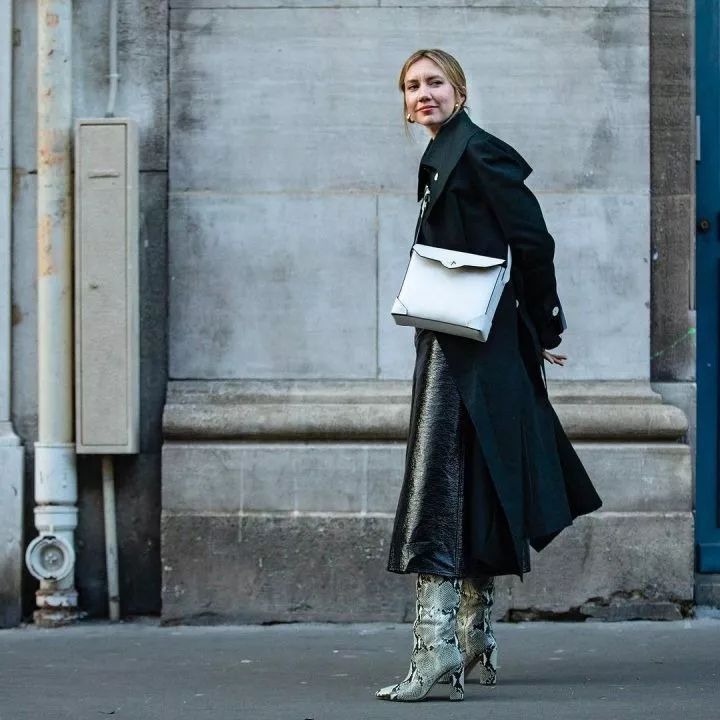 又到了穿冬大衣的季节了,又到了穿大衣羽绒服的季节