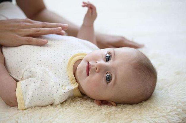 宝宝经常肚胀拉不出粑粑,宝宝好几天没拉粑粑吃的也少